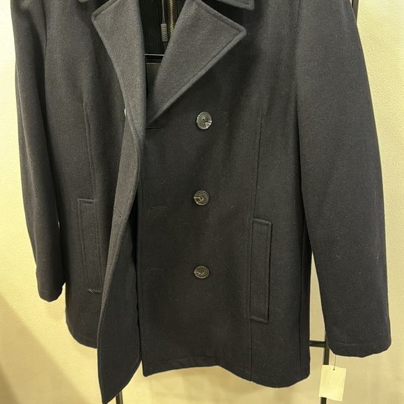 Men’s NWT Size M Andrew Marc wool blend coat with faux sweater inner - Picture 4 of 9